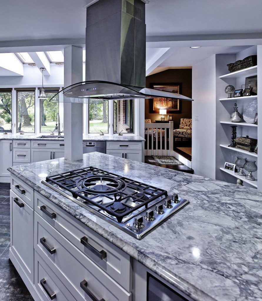 cooktop and hood on the island