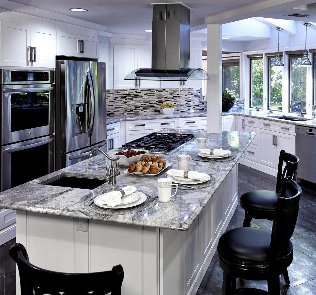 2014 CotY Award winning Lafayette Hill kitchen