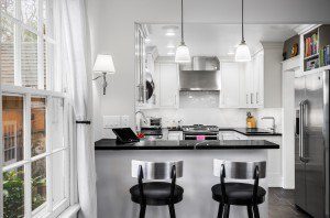 kitchen with peninsula in inset cabinetry. Never used in HGTV shows.