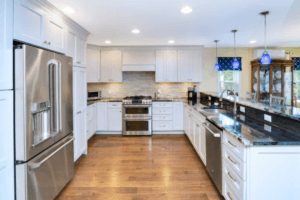 Havertown pa kitchen with two level peninsula