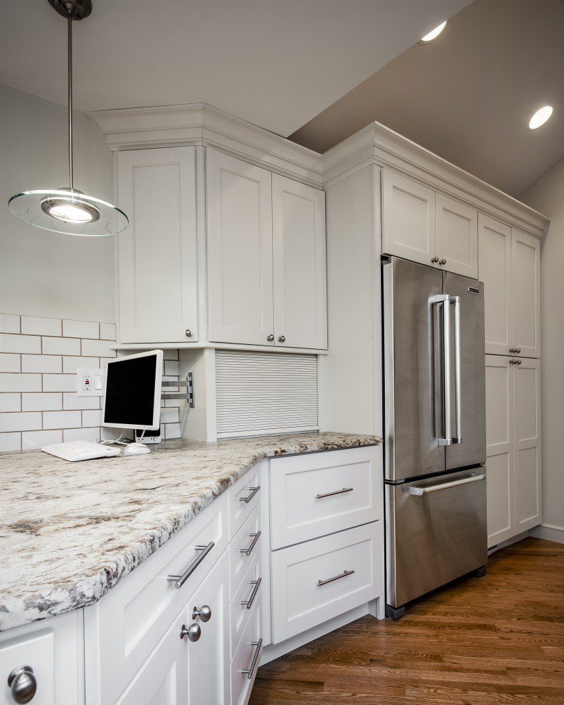 Plenty of drawer and cabinet space allows for organized kitchen storage