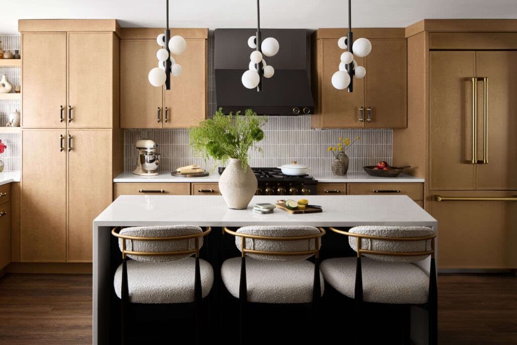 Fabuwood Kitchen in Luna door style located in Cheltenham PA
