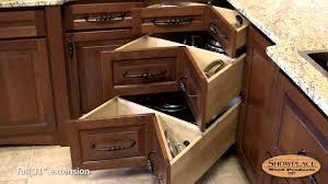 Corner drawers