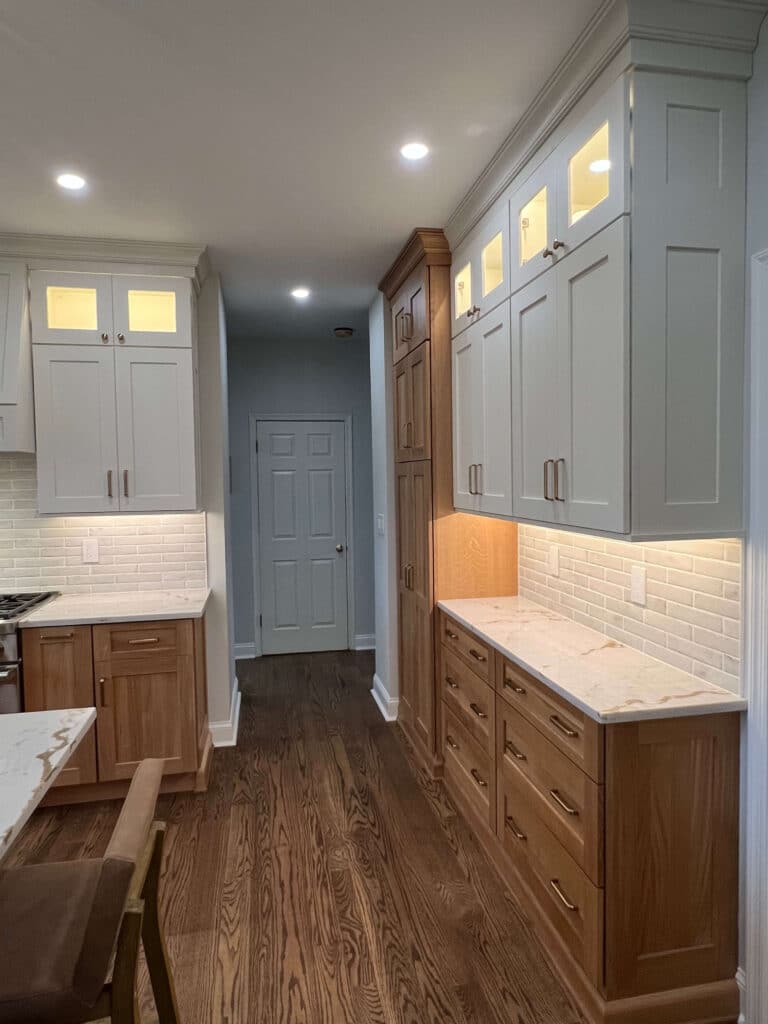 Two-tone kitchen