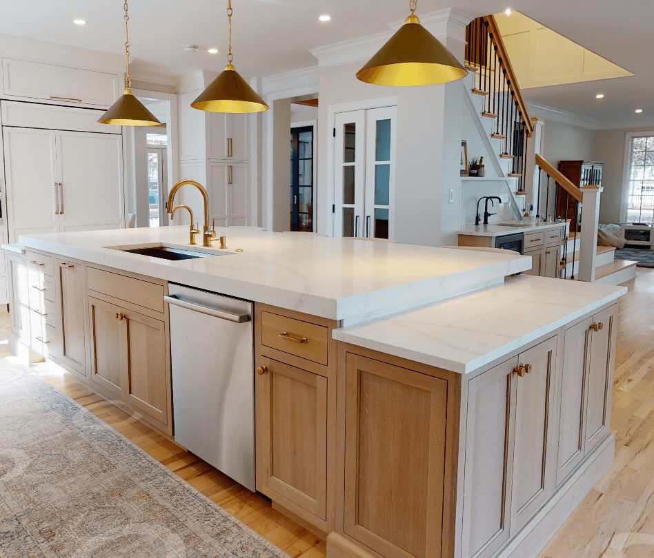 Brighton Cabinetry in Quartersawn Oak Quartz Countertops. Main Line Kitchen rates Brighton Cabinetry 5 A_ A+